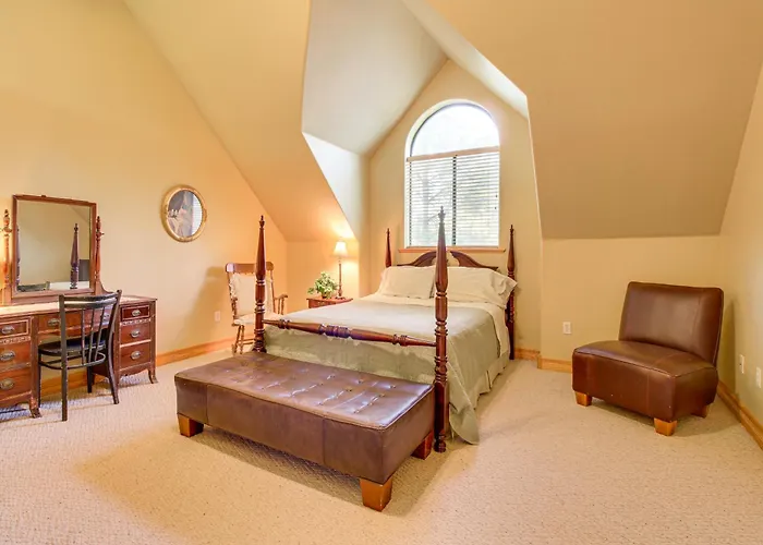 Holiday home Great For Gatherings! Family In Lakeside