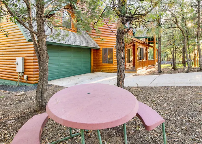 Holiday home Great For Gatherings! Family In Lakeside *